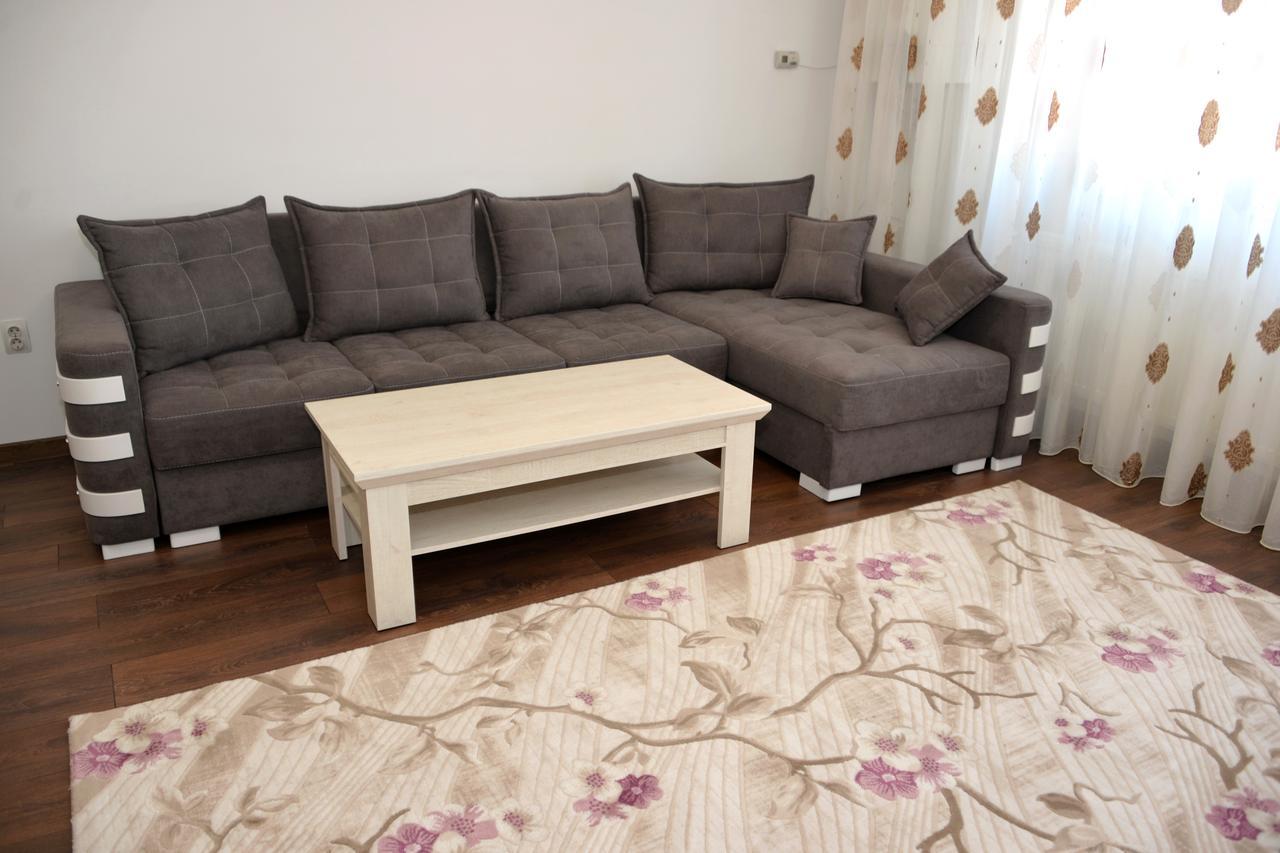 Apartament Rezidential - Alba Iulia Apartment ภายนอก รูปภาพ